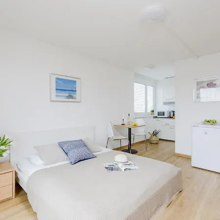 Swiss Star Tower - Self Check-in *