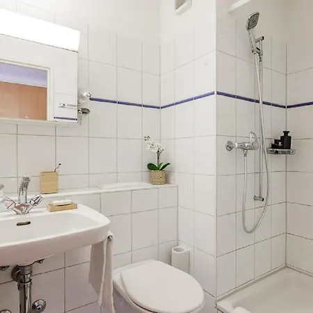 Swiss Star Tower - Self Check-in *