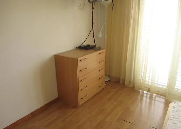 Swiss Star Tower - Self Check-in *