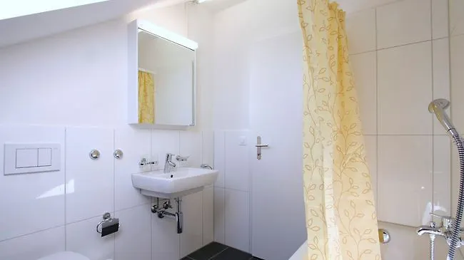 Swiss Star Tower - Self Check-in * 취리히