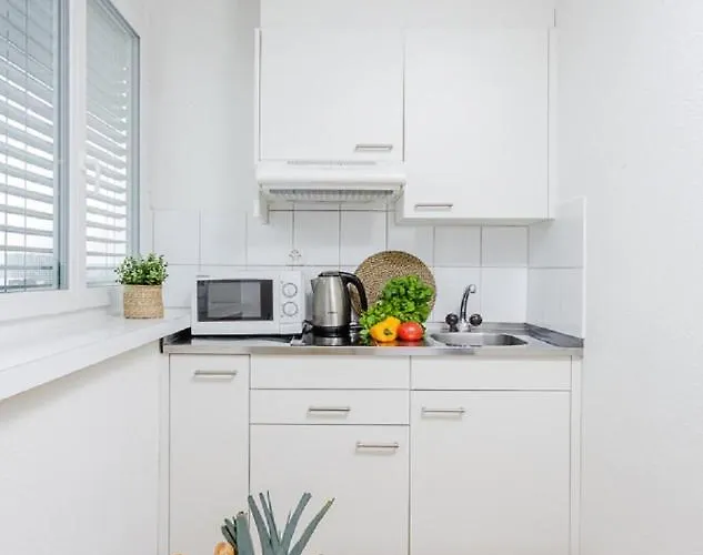 Swiss Star Tower - Self Check-in