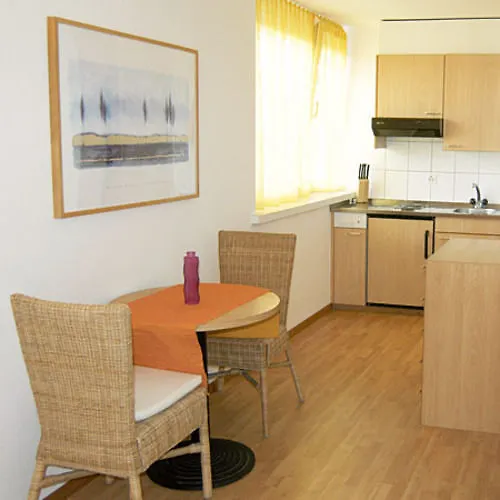 Swiss Star Tower - Self Check-in * Zurich