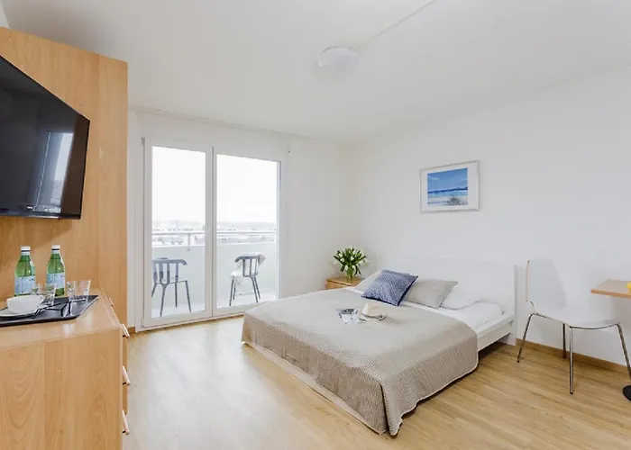 Swiss Star Tower - Self Check-in Apartment *